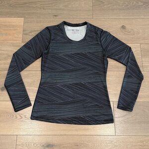UNDER ARMOUR Black Gray White HeatGear Fitted Long Sleeve Active Top Size Medium
